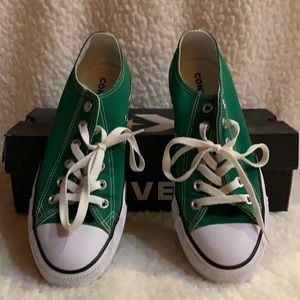 Converse low tops